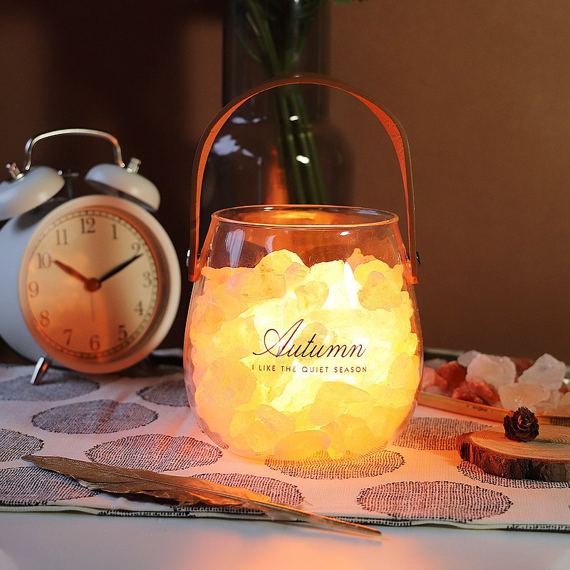 玻璃鹽燈｜來自喜馬拉雅山的珍貴禮物，散發正能量與療癒身心的柔光，並採用MIT安檢電線，讓您24hr點燈安心，出外放心。