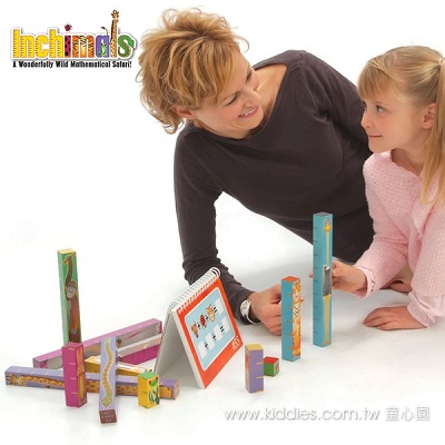 遇見新的動物朋友，並認識他們有多高。包含瓢蟲、青蛙、老鼠、兔子、企鵝、老虎、熊、蛇、猴子、鴕鳥、大象與長頸鹿共12種動物