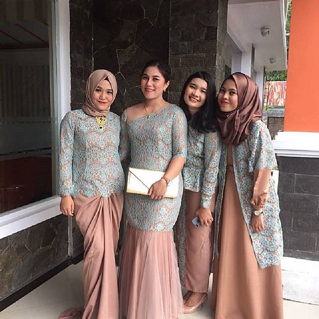 Elegan, Ini 19 Seragam Bridesmaids Terbaik yang Bisa Ditiru