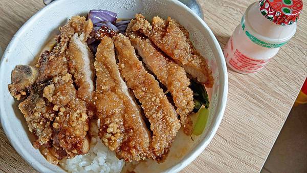 【台北美食】無招牌麵飯店-沒有店沒有招牌，動物園附近的爆美味小吃店