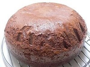 材料チョコと卵だけ 炊飯器で作る簡単 ガトーショコラ