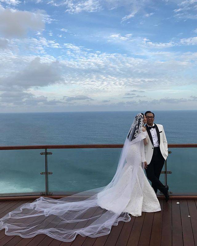 12 Foto Pernikahan Sammy Simorangkir dan Viviane di Bali