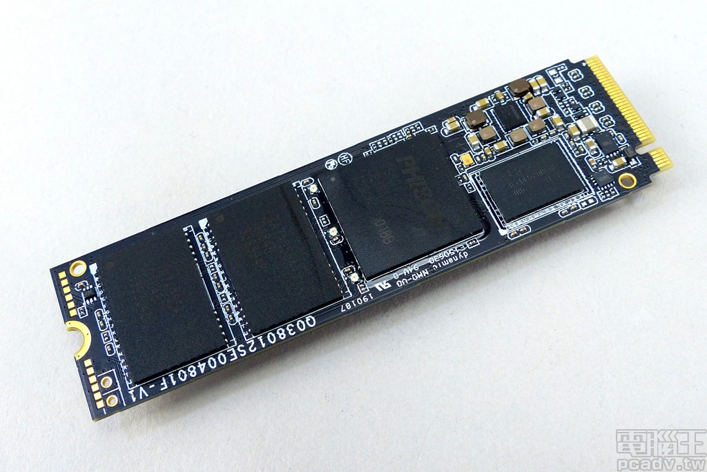 AIC、M.2 你選哪一道？GIGABYTE AORUS RGB NVMe SSD 512GB/1TB 雙形式、雙容量測試