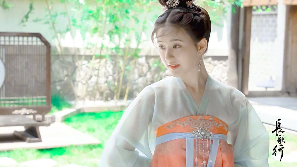 「無縫接軌拍新戲」的明星5：趙露思