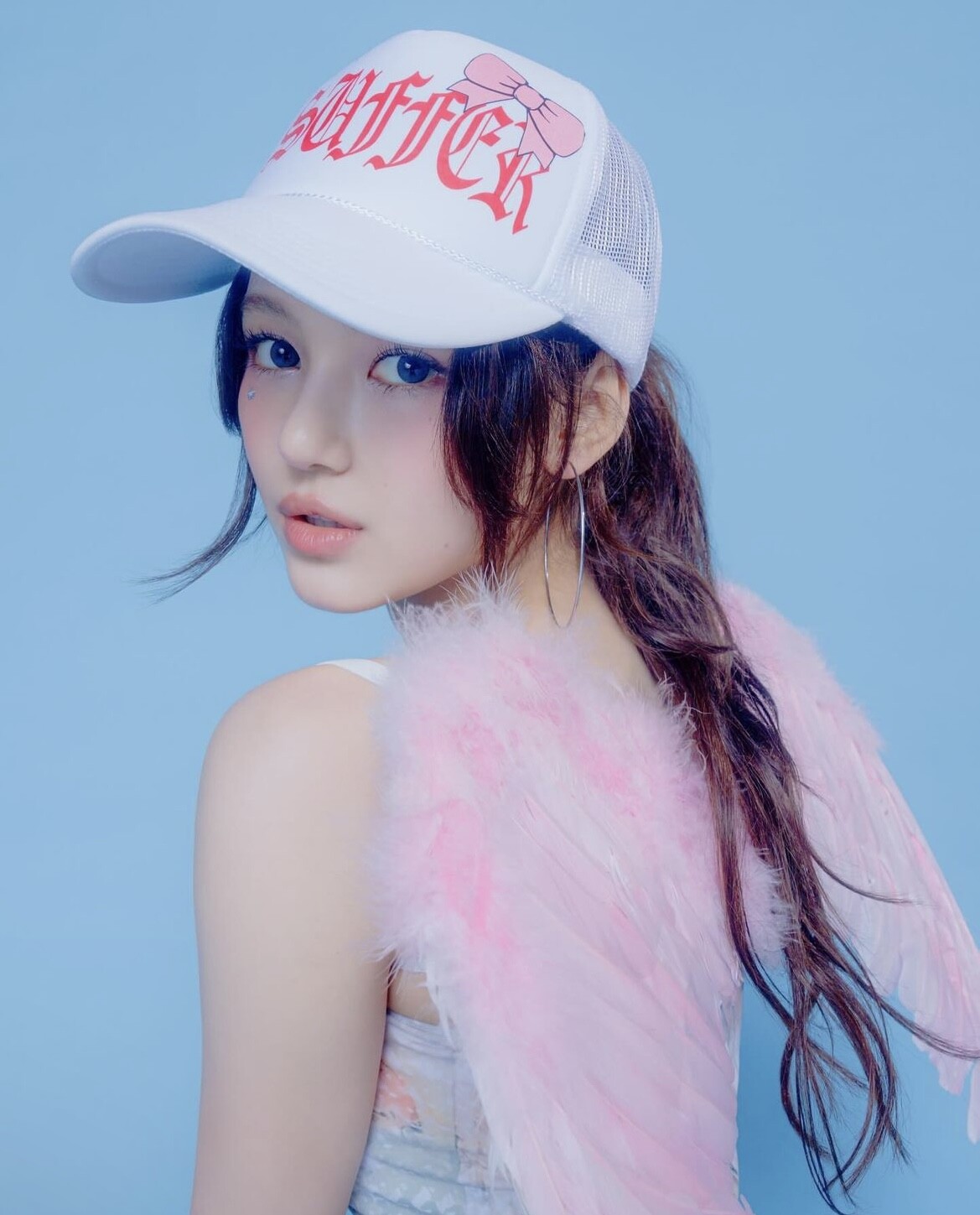 NewJeans登美國跨年特別節目！Y2K個性少女VS美式校園甜妹妝造超強，這款髮飾太酷啦！