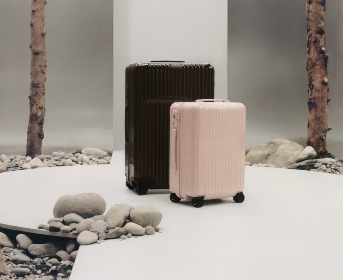 少女心噴發 RIMOWA Essential系列限量推兩款季節季色調「花瓣粉色」粉粉嫩嫩好勸敗！