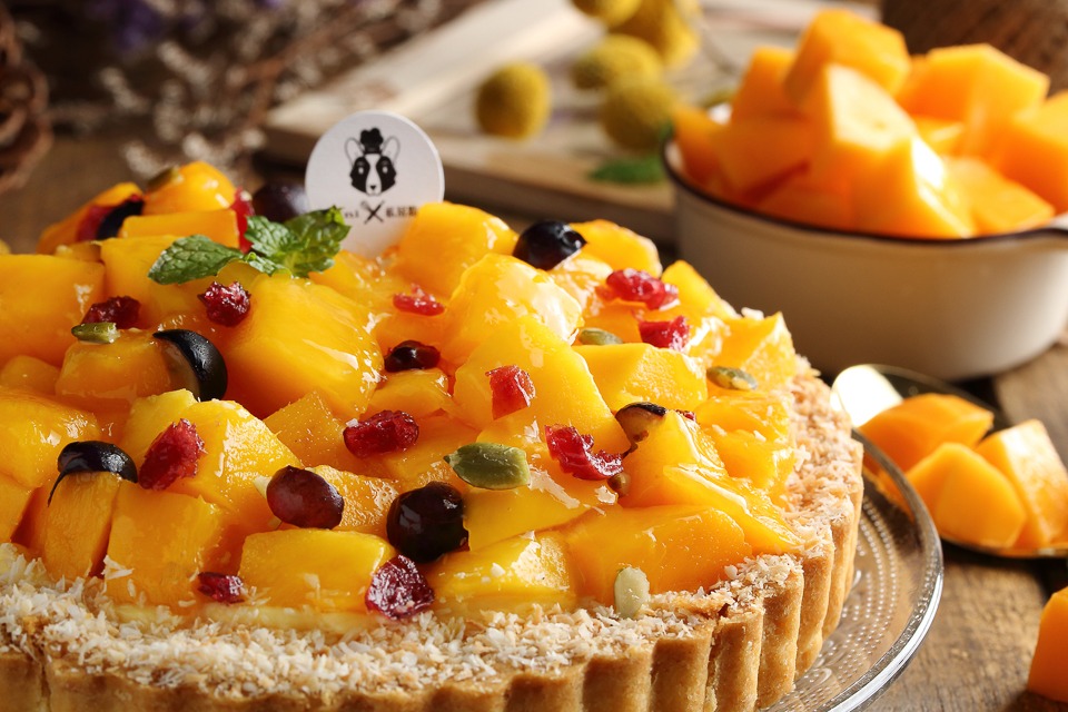 夏日芒果甜點推薦Top6！芒果卡士達派果肉「炸出表面」，「芒果+芒果青」慕斯蛋糕雙重享受一次擁有-1