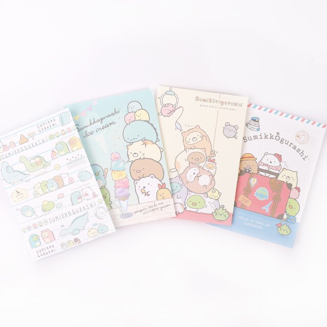 可愛的角落小夥伴們為你傳達心意、表達感謝之情，送上驚喜與喜悅。 多種不同的主題圖案，全彩精美印刷，對折折疊式，附信封。 可當作感謝卡、生日卡等各式傳遞心情的小卡片，幫你散播最溫暖的心意。