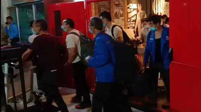 Turis China Tiba di Bandara Kendari Diteriaki 'Corona Datang', Videonya Viral