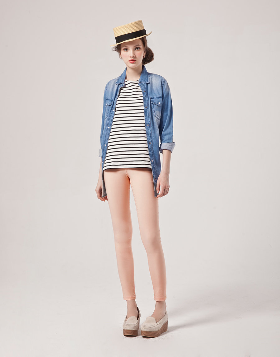 夏日繽紛冰淇淋色內搭褲，屬於夏天的冰淇淋色系，有多種顏色讓女孩隨心情搭配出最繽紛的夏日唷！