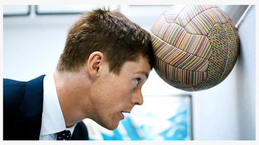 話題參與 / Paul Smith 為 2014 FIFA 世界盃創造限定版本足球