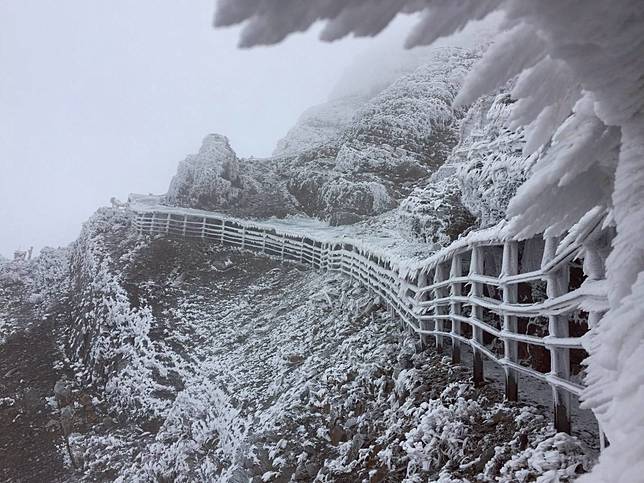 這些高山冬天很美 台灣冬季常降雪高山總複習 新頭殼 Line Today