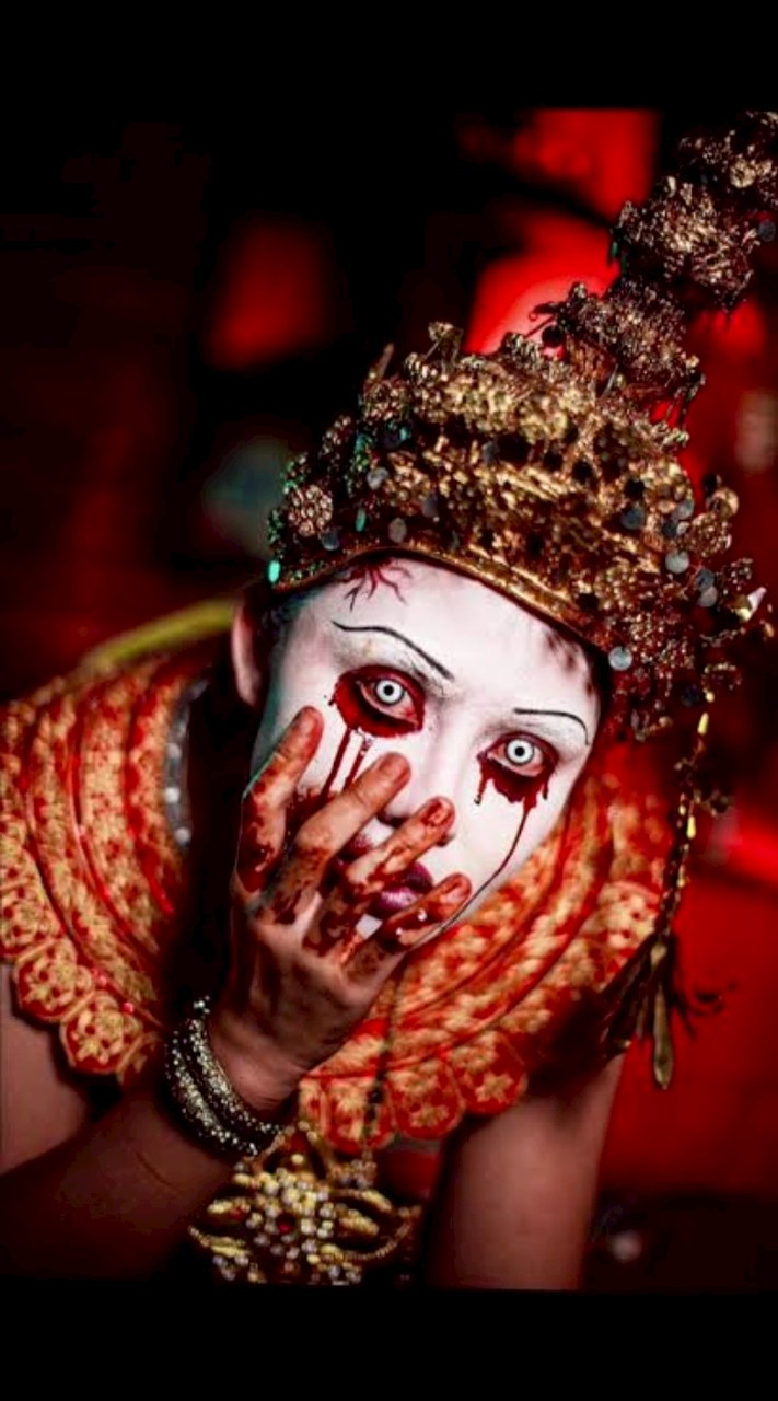 หลอกหลอน!