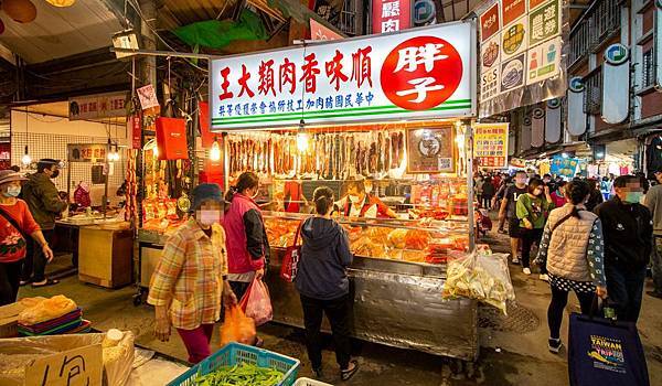 【桃園美食】胖子肉鬆順味香肉類大王-隱身在市場裡40年老字號肉鬆肉乾名店