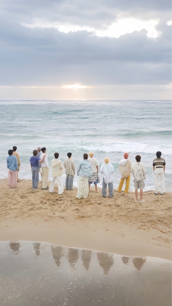 𝟭𝟳’𝘀 𝗪𝗮𝗹𝗹𝗽𝗮𝗽𝗲𝗿 分享👗