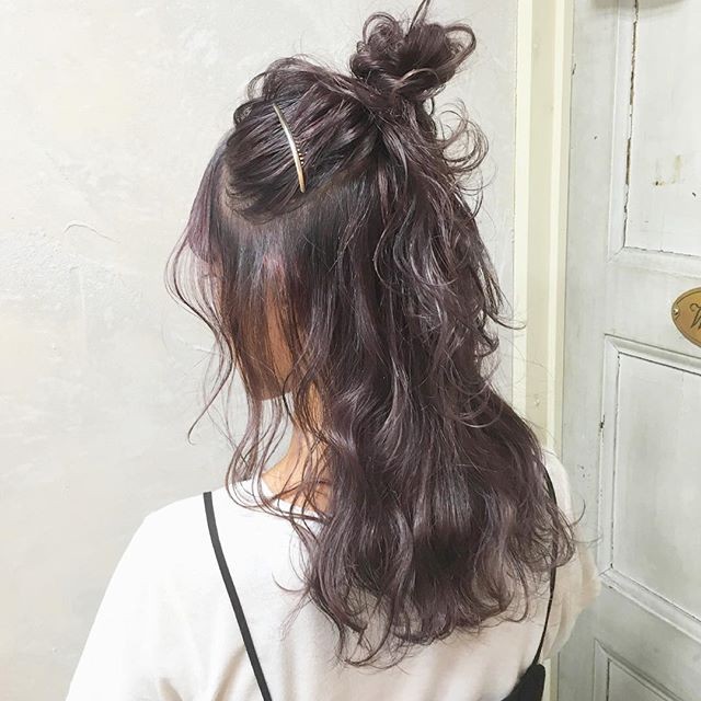 今っぽくなれる ヘアコームの使い方 ロングだけじゃない ショートやボブもフル活用