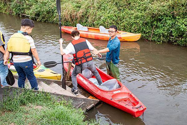 【日月潭一日遊】南投頭社活盆地農村美食餐桌與休閒農場-體驗不一樣的在地食材美味佳餚與獨特河道獨木舟體驗
