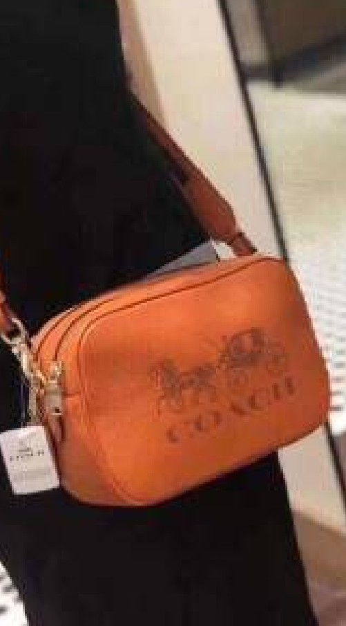 Brand Tiger ห้องลงสินค้า