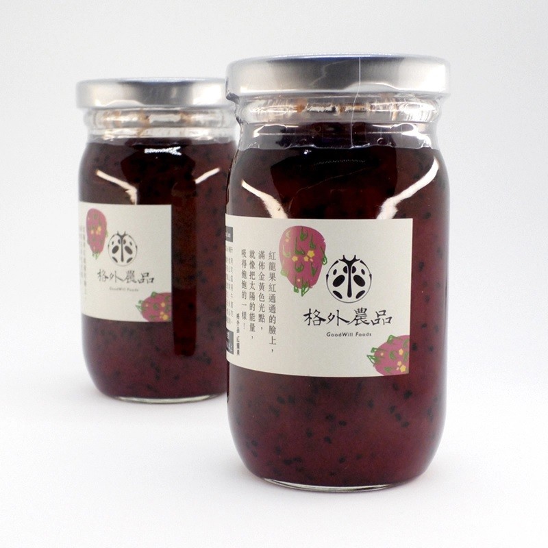 The ingredients of red dragon fruit jam include only red dragon fruits, extra light sugar, lemon jui