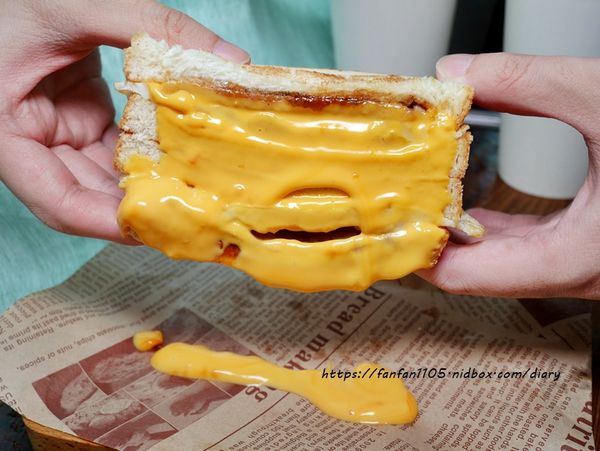 【三峽早午餐】富士商號Fuji（元祖店) #起司瀑布 #公雞牌辣椒醬 #三峽排隊早午餐 #三峽早餐 #三峽美食 (14).JPG