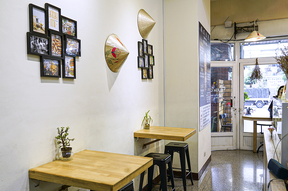 「粄洣」的店內明亮乾淨。(攝影/Cindy Lee)