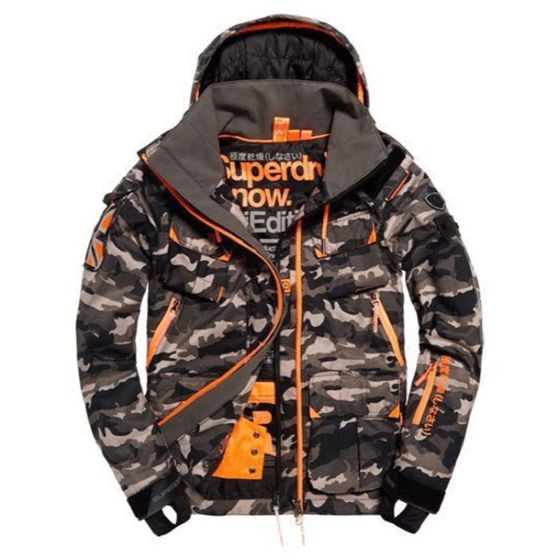 台灣官網定價NT:25200元美國官網定價$800美金本賣場換季出清,僅售NT:11800元喔!!!170/68穿S合身,M剛好(裡面可加穿大學T)160/60穿S剛好(裡面可加穿大學T),M微寬鬆1