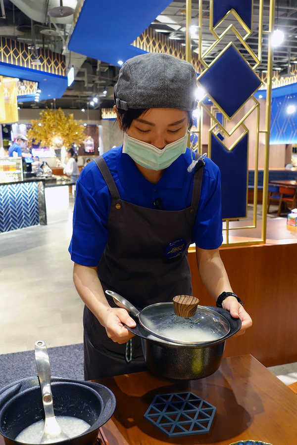 不糾結清粥小菜，台北ATT 4 FUN清粥小菜，正餐宵夜都有賣(含不糾結清粥小菜訂位、價位、包廂資訊)