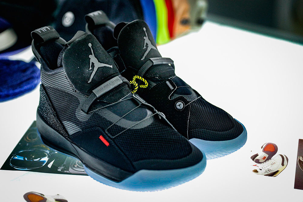 全新Air Jordan 33實物現身！黑人陳建州搶先以影片介紹細節位！ - LINE購物