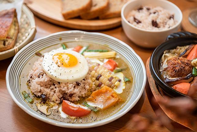 呷米蔬食/素食餐廳提供美味的無國界蔬食料理(圖/綠色餐飲指南)