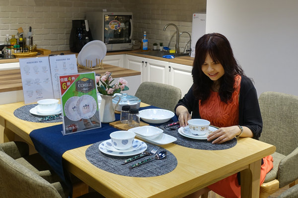 COVEx夏普展演活動，捷運小巨蛋站智慧生活館，結合咖啡店、家電體驗、廚藝教室、精選生活好物、特賣會，可場地租借且有網美牆打卡的主題式情境賣場