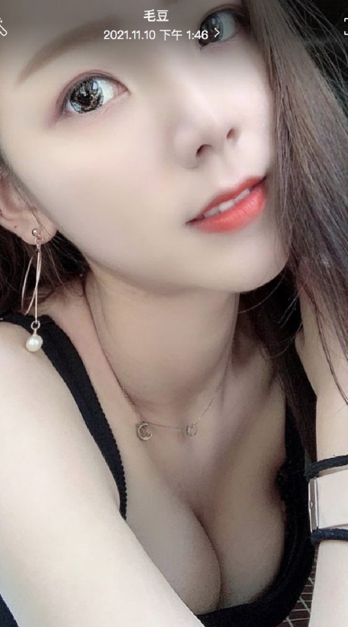 🍷#台北 #信義區#按摩者① 倒掛金鉤；正常平躺，MM雙腳扣住紅布條