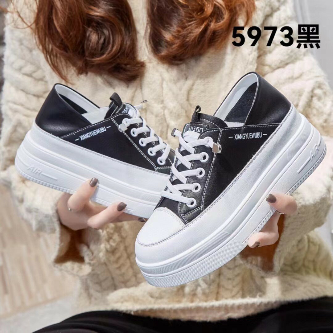 【仙杜瑞拉Cinderella】潮流百搭免綁帶厚底小白鞋 小白鞋 愛買鞋 懶人鞋 平底鞋 套腳穿法 仿真皮超纖柔軟 增高鞋 厚底鞋