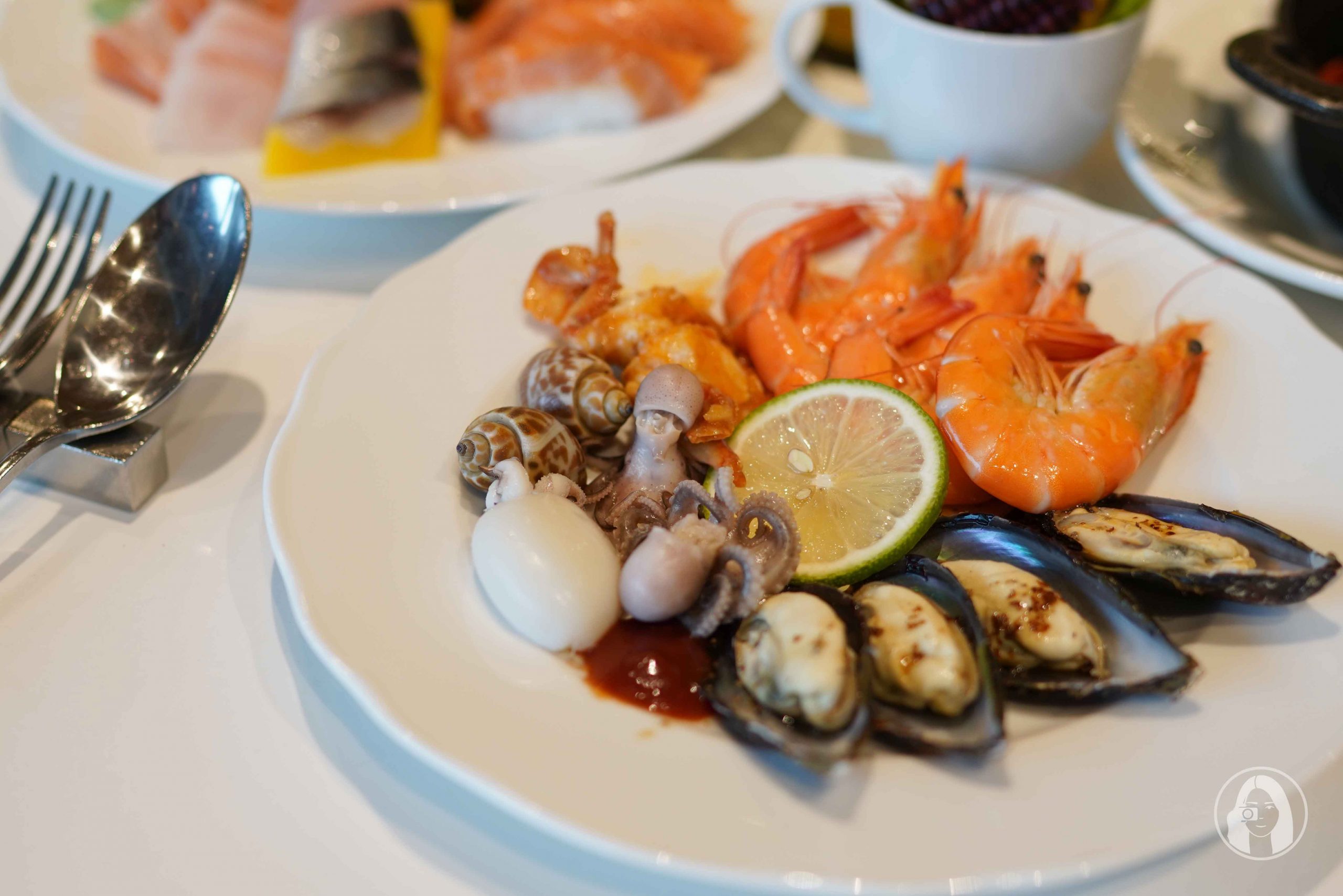 台北南港六福萬怡酒店 敘日全日餐廳 好萊塢名人也愛荷斯登牛肋眼牛排 頂級海陸特色主餐