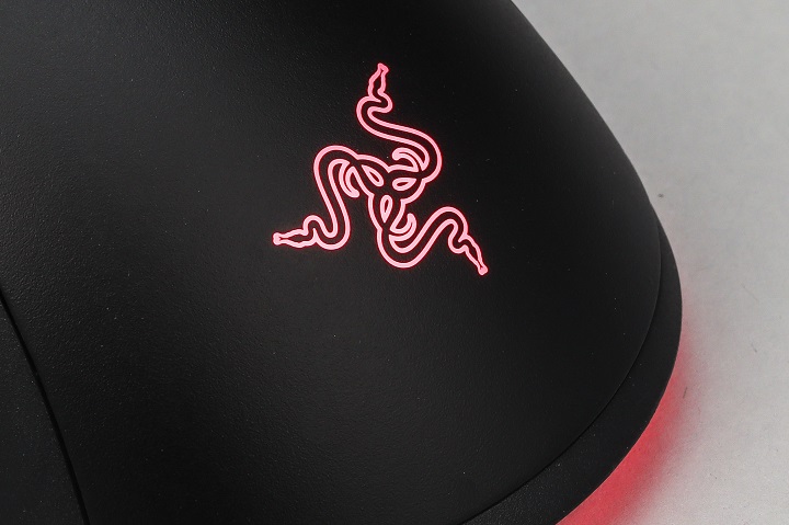 Razer Viper Mini 動手玩：小手掌利器，61公克極輕量滑鼠