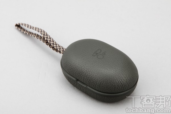 B&O PLAY Beoplay E8－ 全觸控體驗的藝術品