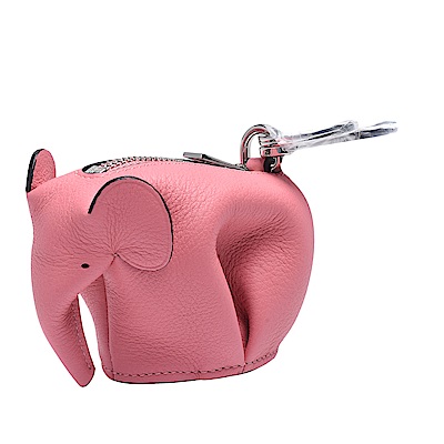 ★經典品牌LOGO壓印辨識度高★大象造型造型，俏皮可愛★精選滑面小牛皮打造，精緻厚實★多用途掛飾/零錢包，品味加分