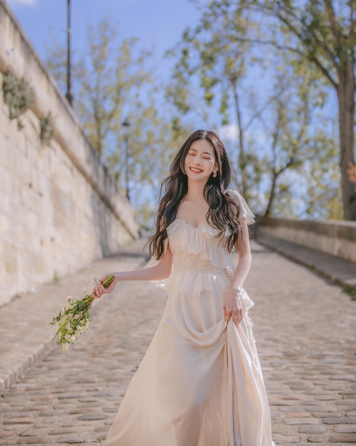 台灣女團成員現況！S.H.E成軍22年驚喜合體，劉品言接金鐘主持棒，李毓芬引發爭議？