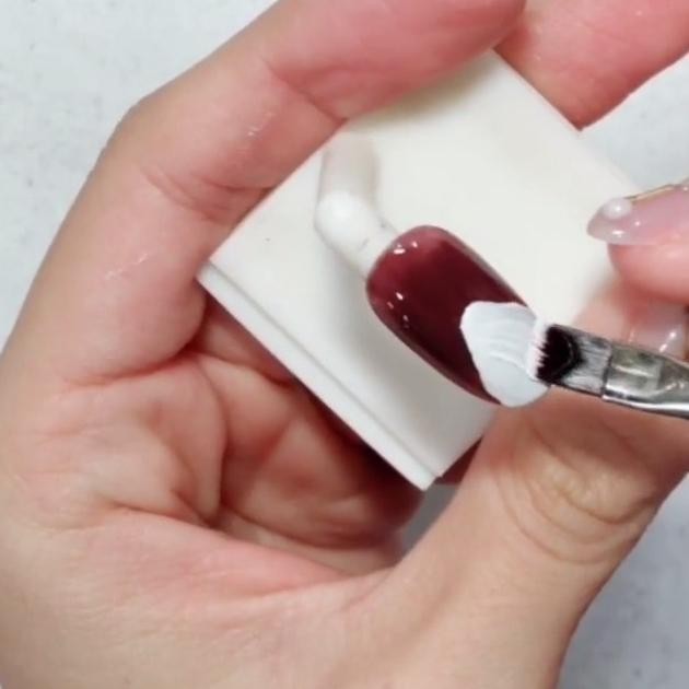 驚き ボンドの使い方がすごいネイル2選