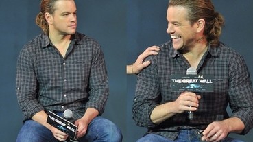 麥特戴蒙長髮現身北京 紮起馬尾似乎更帥了？