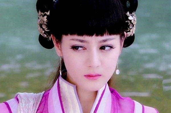 古裝劇同款「婢女頭」造型6：迪麗熱巴 飾演《古劍奇譚》芙蕖