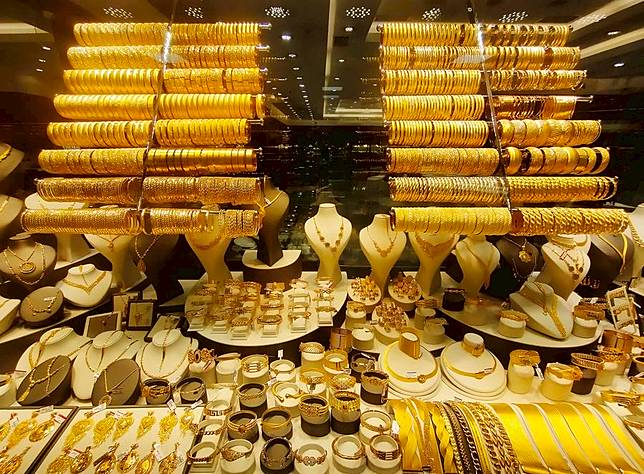 Gold decorations are seen in a shop in Istanbul, Turkey, June 21, 2022. (Xinhua/Shadati)