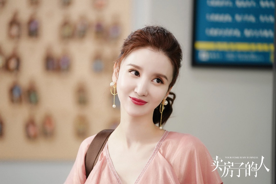 《乘風破浪的姐姐》心機女反派角色10：張萌《安家》