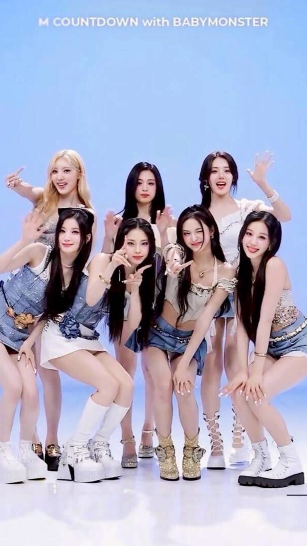 🎀 𝑩𝑨𝑩Y𝑴𝑶𝑵𝑺𝑻𝑬𝑹 ✧ 應援本部 𐭩 𓂃（追星.日常.吃瓜.發瘋.二次元）免宣.拐