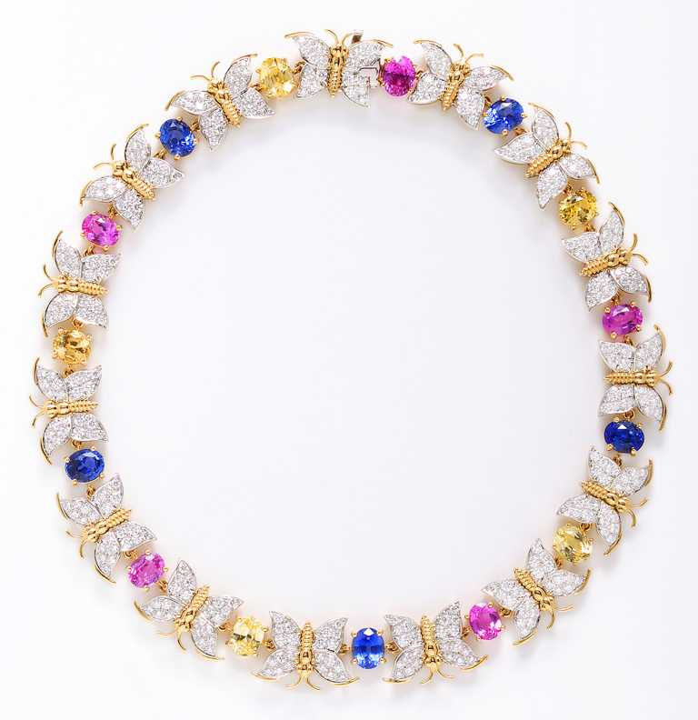 TIFFANY & CO.「Jean Schlumberger」系列高級珠寶，花葉設計藍寶石與鑽石耳環╱5,000,000元。（圖╱TIFFANY & CO.提供）