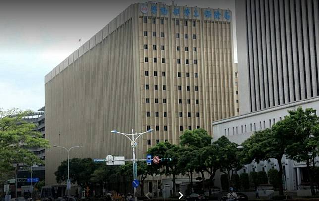 中小信保仰德大樓爆發4確診數千員工擠在未清消辦公室中 Cnews 匯流新聞網 Line Today