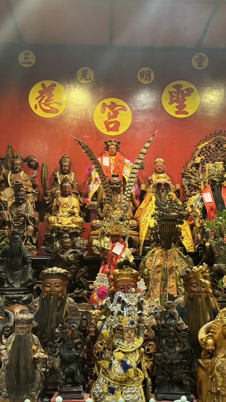 無極光明慈聖宮(聖閻殿）