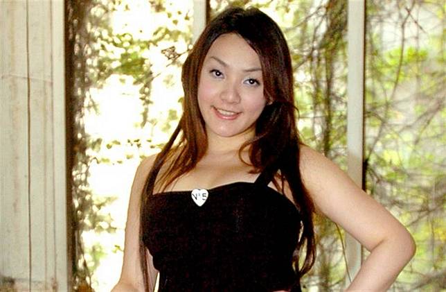 凌威威再揭知名一線女星睡來睡去