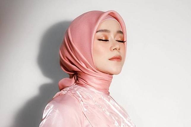 Lesti Kejora Lahirkan Bayi 2,2 Kilogram usai 4 Bulan Nikahi Rizky Billar, sang Ayah Tulis Pesan Haru