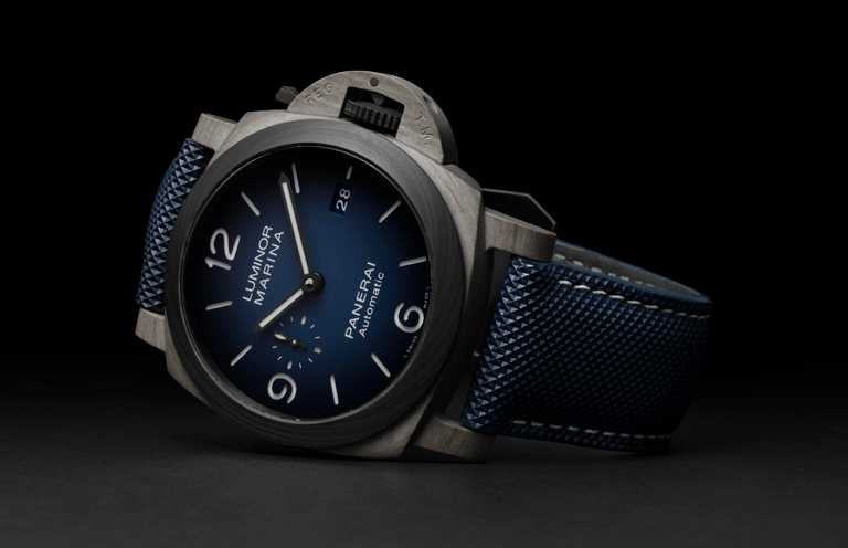 PANERAI「LUMINOR MARINA FIBRATECH」腕錶，精鋼錶殼，錶徑44mm╱504,000元。（圖╱PANERAI提供）