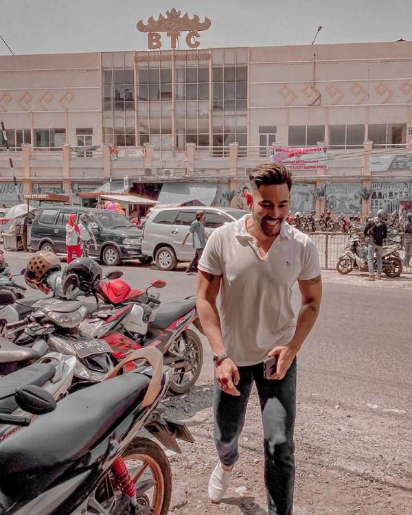  Aktor Ini Ternyata Masih Betah Melajang Digilai Banyak Cewek, 10 Aktor Ini Ternyata Masih Betah Melajang.